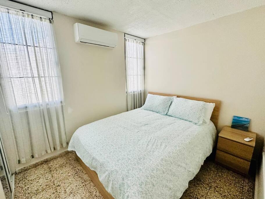 Ocean Breeze Villa Punta Santiago Екстериор снимка
